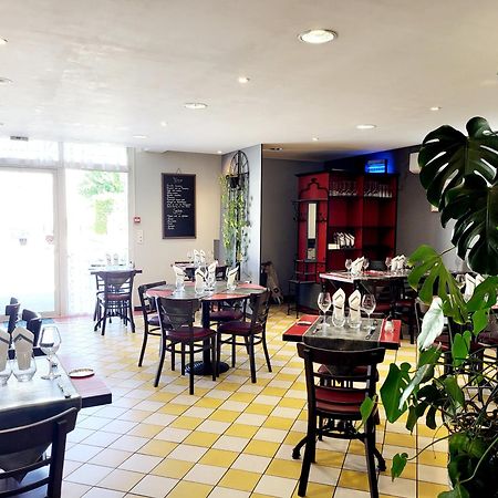 Clérac Auberge Des Lacs Bleus מראה חיצוני תמונה