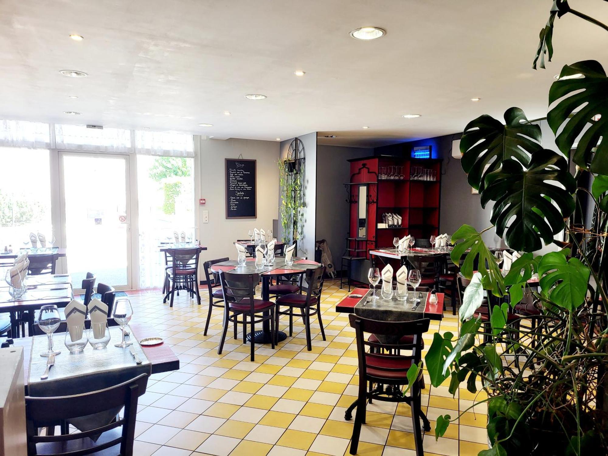 Clérac Auberge Des Lacs Bleus מראה חיצוני תמונה